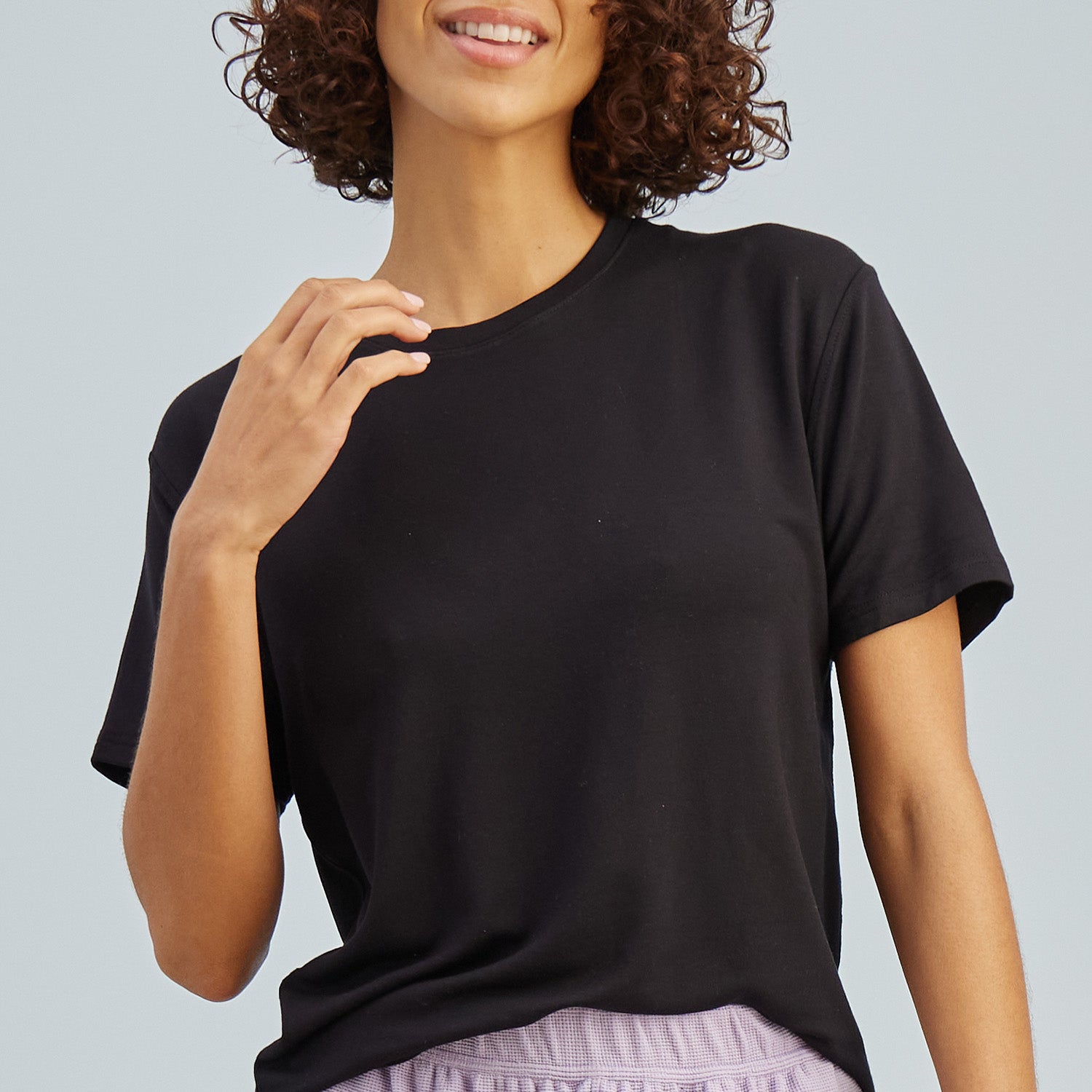 modelsizing1: Sharee is 5’9” and wearing a small. | type: women