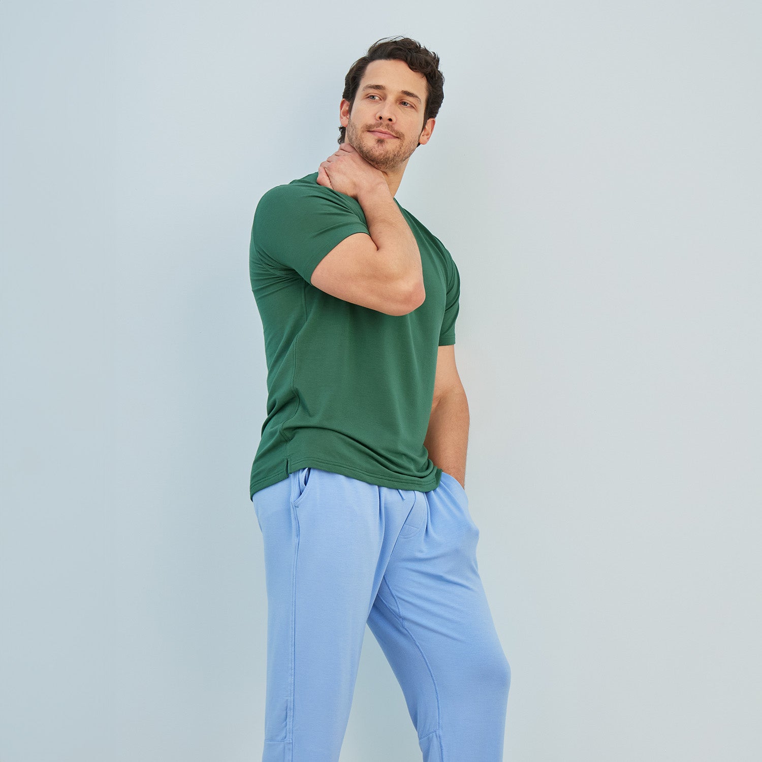 modelsizing1: Thomas is 5’10” and wearing a medium. | type: men