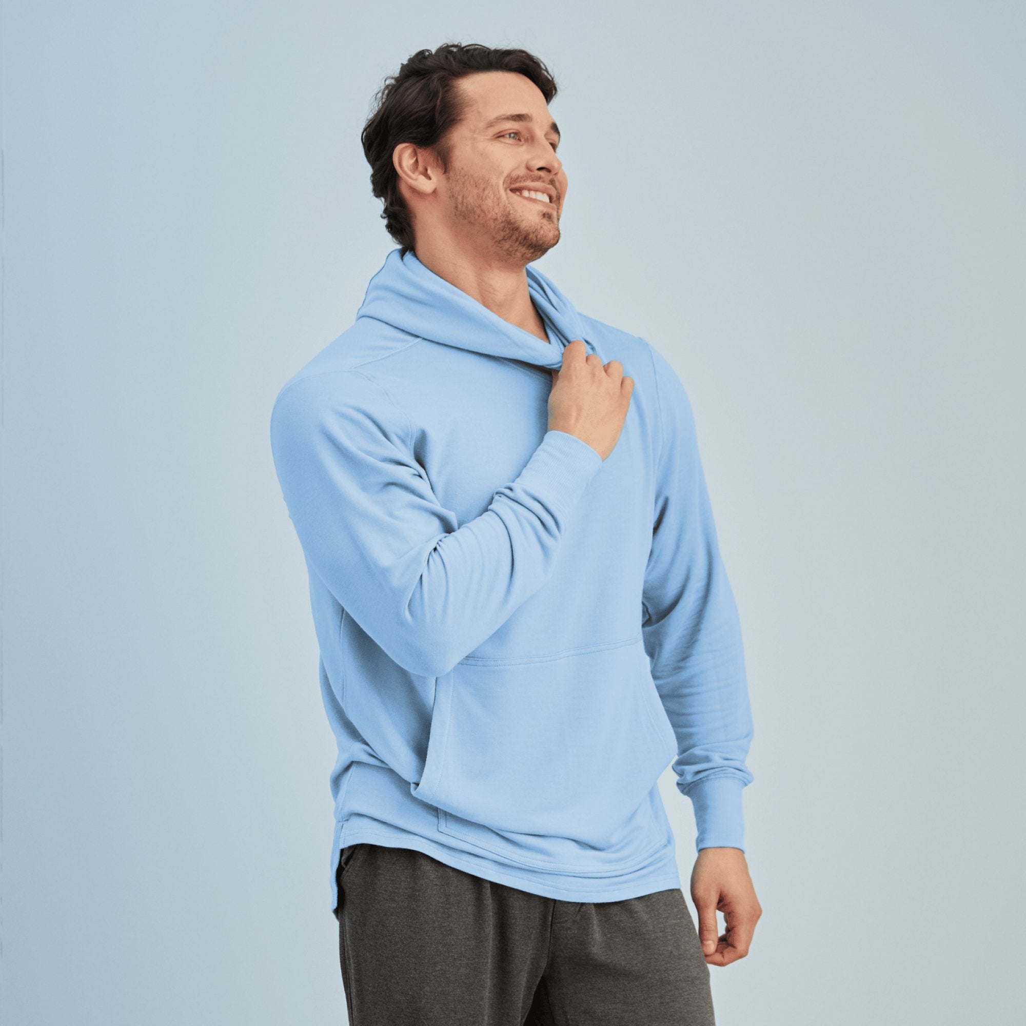 modelsizing1: Thomas is 5’10” and wearing a medium. | type: men