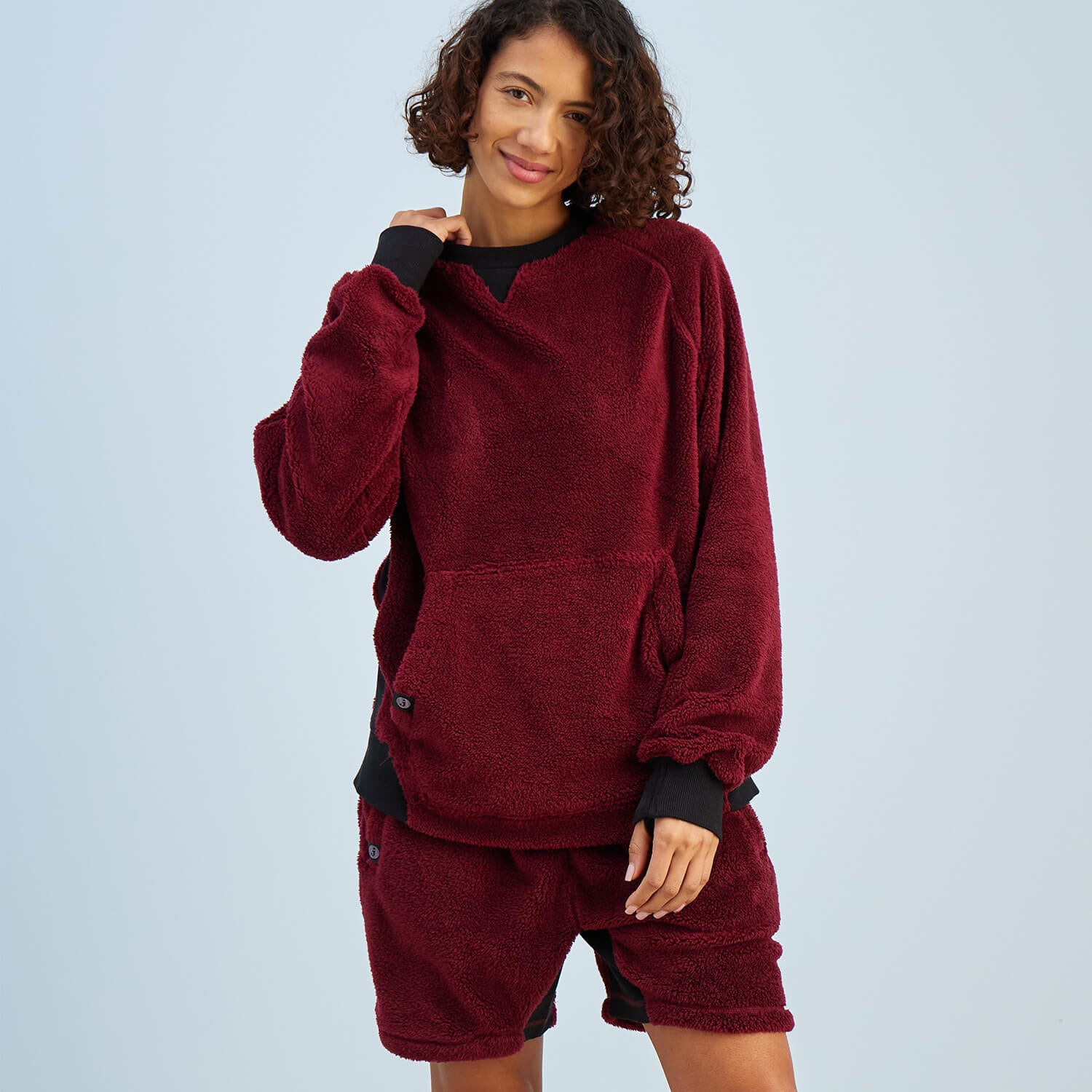 modelsizing1: Sharee is 5’9” and wearing a small. | type: women