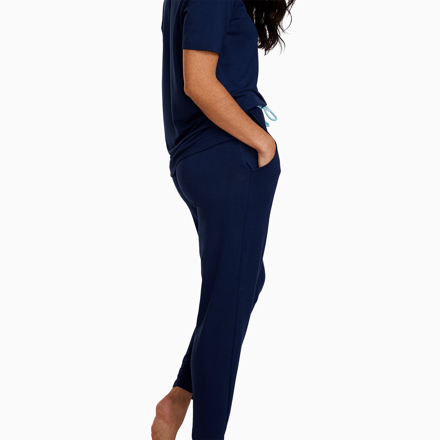 modelsizing1: Megan is 5'6" and wearing a small. | type: women