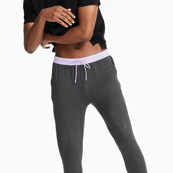 modelsizing1: Brandon is 6’0” and wearing a medium. | type: men